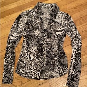 Stretch knit print shirt lace up front and sleeves